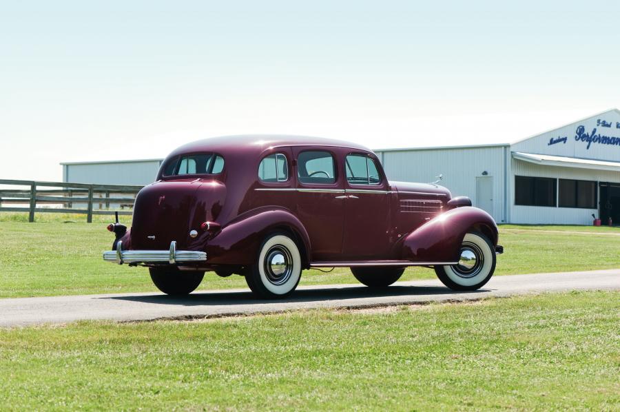  Cadillac Series 70 Fleetwood Touring Sedan 1936 года  (фото 22 из 22)